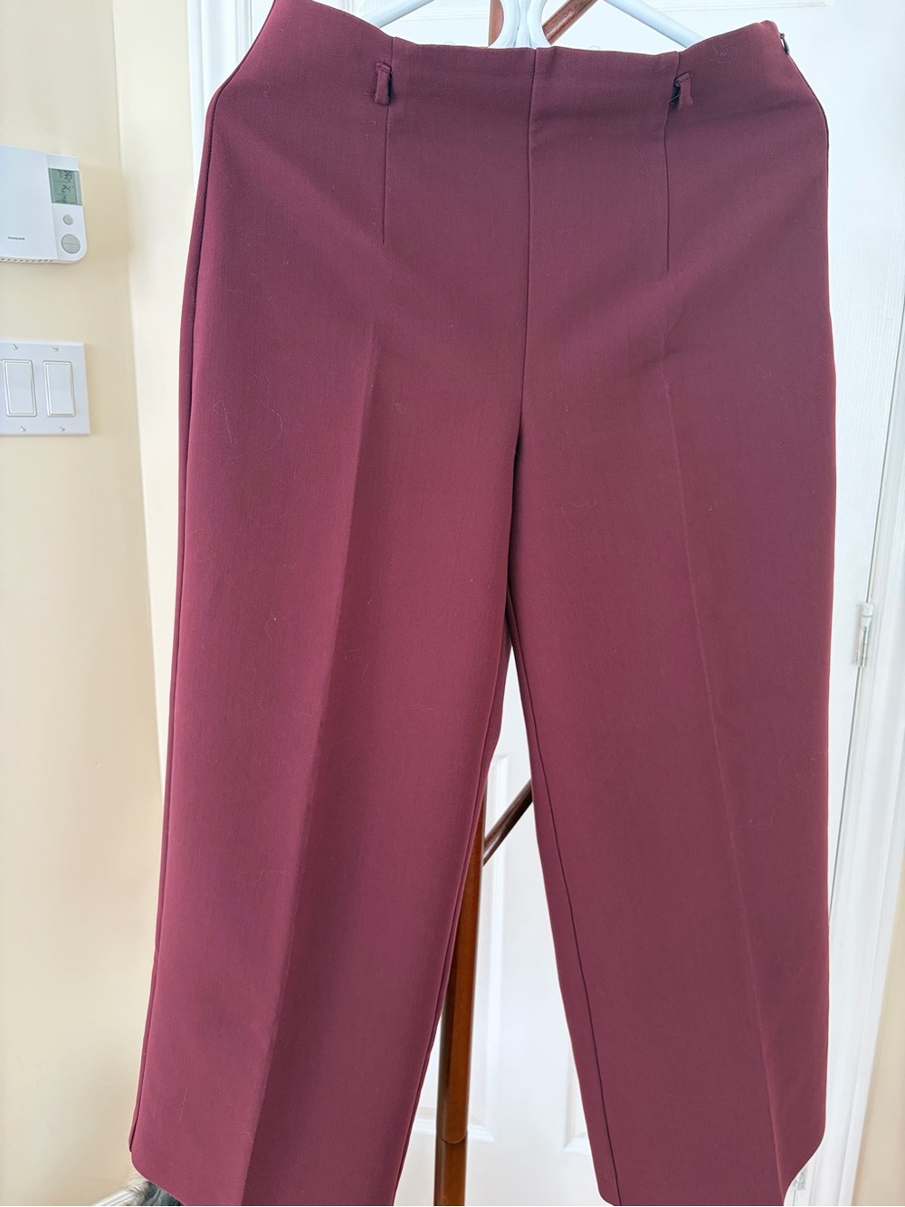 Zara Tailored Wide-Leg Capris in Burgundy
